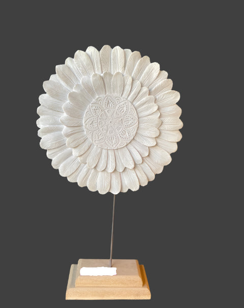 Flower Sitting on Wood - M263