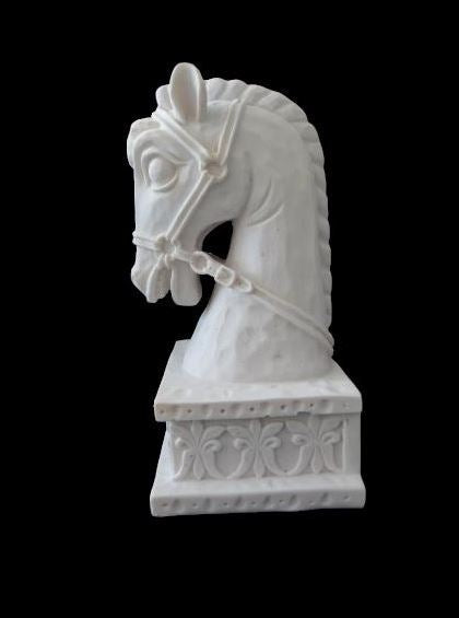 Horse - M105